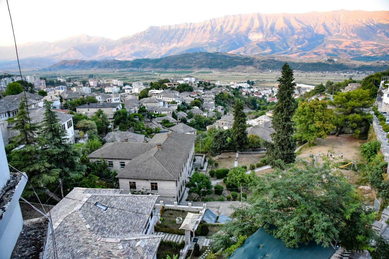 Hotel Sofra Gjirokastër Buitenkant foto