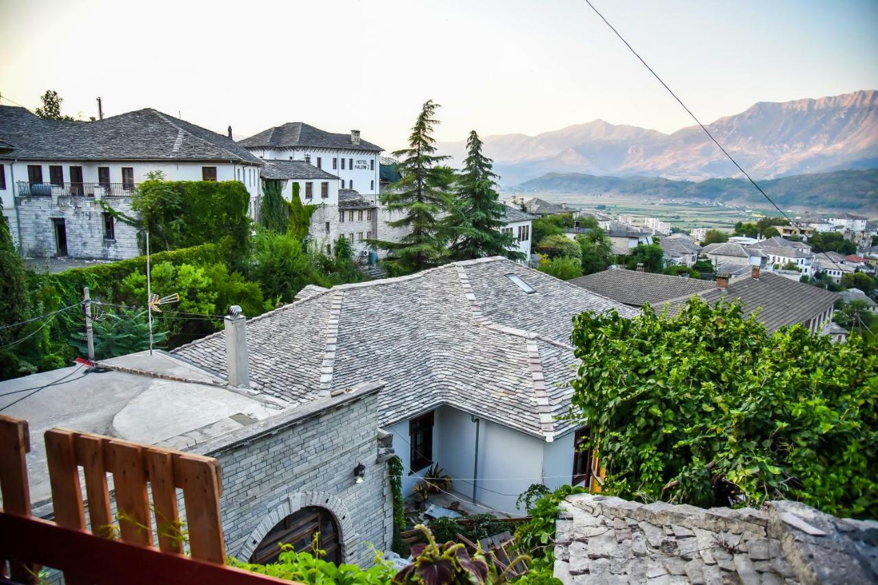 Hotel Sofra Gjirokastër Buitenkant foto