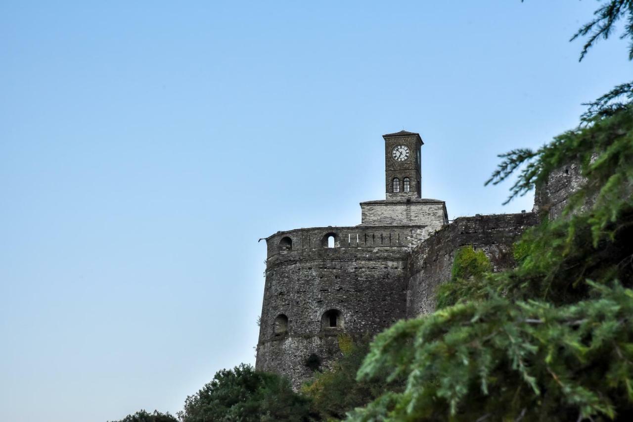 Hotel Sofra Gjirokastër Buitenkant foto